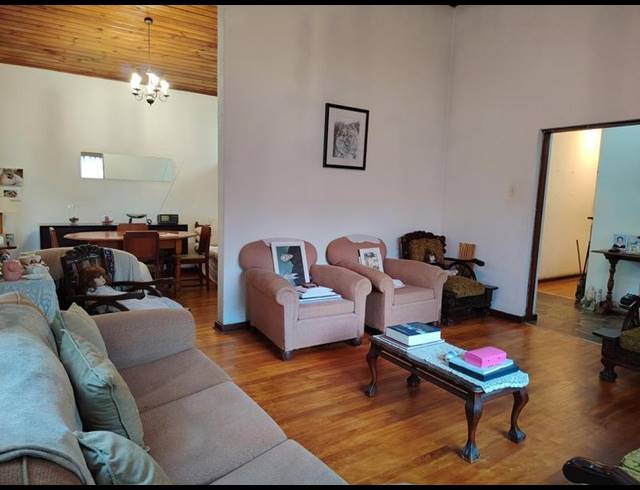 3 BEDROOM HOUSE FOR SALE IN BRANDWOOD
